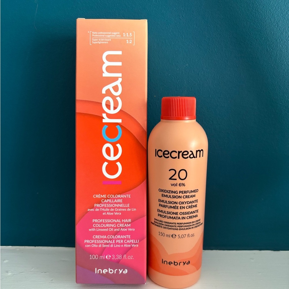 Light red Ice cream hair dye colour and developer